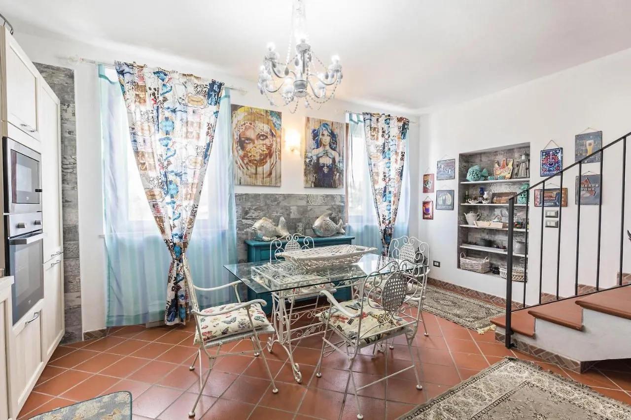 Le Case Di Erminia Vintage Valeggio 明乔河畔的瓦雷奇奥